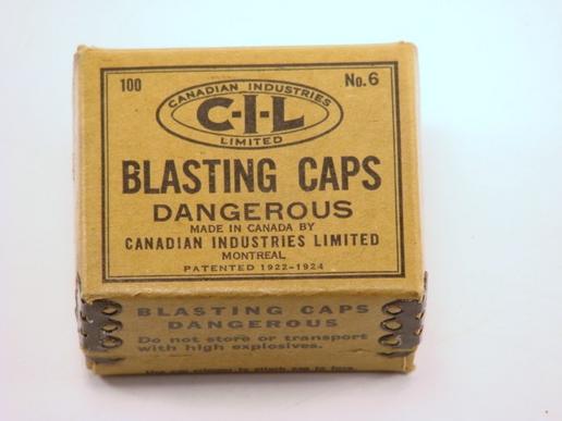 WW2 Canadian CIL No 6 Blasting Cap Box
