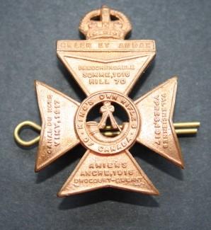 Kings Own Rifles of Canada Cap Badge - MG Company