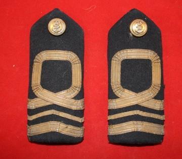 WW2 RCNVR Lieut-Commander Shoulder Boards