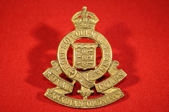 Royal Canadian Ordnance Corps Cap Badge RCOC