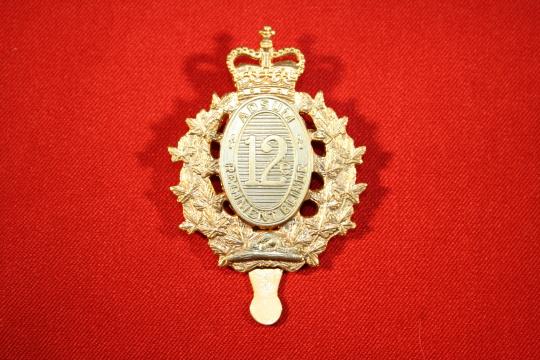 12e Regiment Blinde Cap Badge