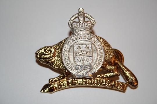 22nd Regiment (Van Doos) Officer Cap Badge