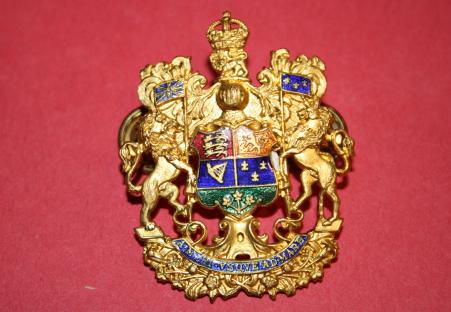 Canadian General List Officer Cap Badge - Gilt and Enamel