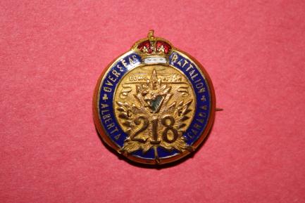 218 Bn (Edmonton Irish) Gilt and Enamel Sweetheart Pin