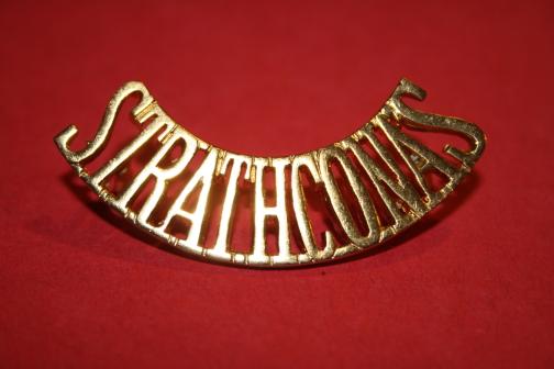 WW1 STRATHCONA Shoulder Title - Officer Gold Plate