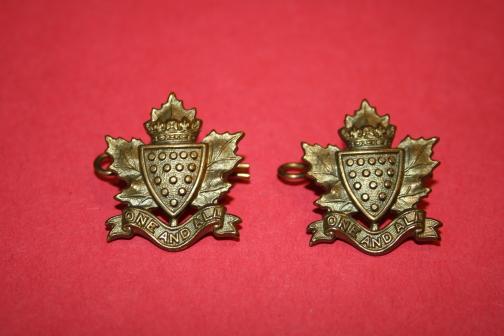 Battleford Light Infantry Collar Badge Pair