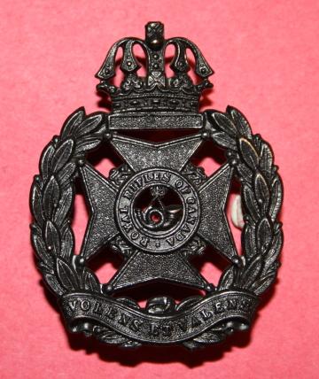 WW2 Royal Rifles of Canada Cap Badge