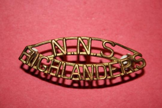 WW2 North Nova Scotia  Highlanders Brass Shoulder Title