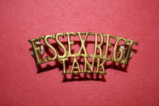 WW2 Essex Regiment (Tank) Brass Shoulder Title