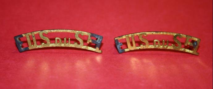 Fusiliers du St-Laurent Shoulder Titles