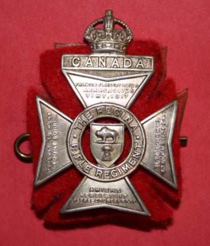 WW2 Officers Cap Badge - Regina Rifles Regiment - Silver