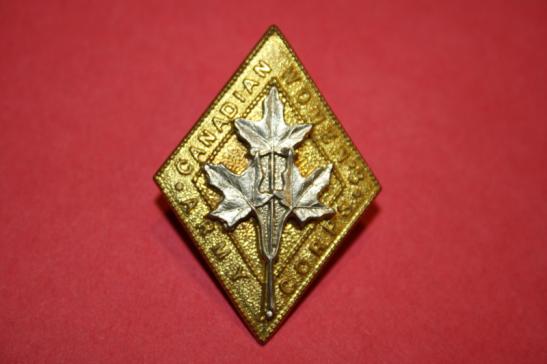 WW2 CWAC Cap Badge