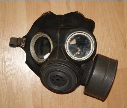 WW2 Canadian Light Respirator 1943