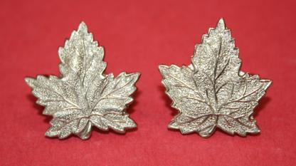 WW2 Canadian Maple Leaf Collars??