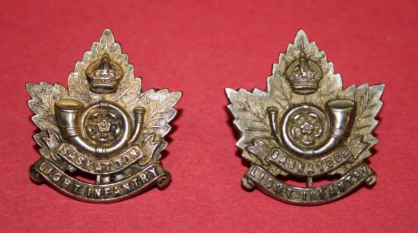 WW2 Saskatoon Light Infantry (MG) Sterling Officer Collar Badges