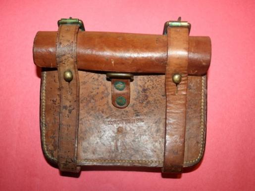 P1916 Canadian Ammuniton Pouch - T EATON CO