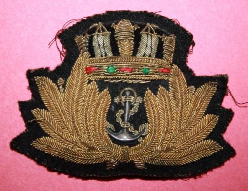 WW2 Canadian Merchant Marine Officer Cap Badge