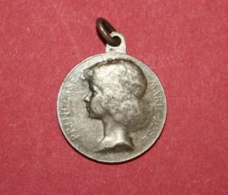 1914-1915 Princess Mary-Jose Pendant - Belgium