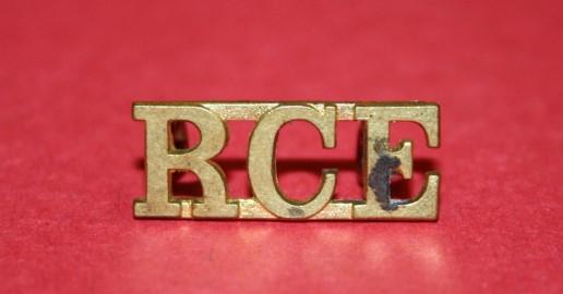 WW2 RCE Shoulder Title - Brass small size