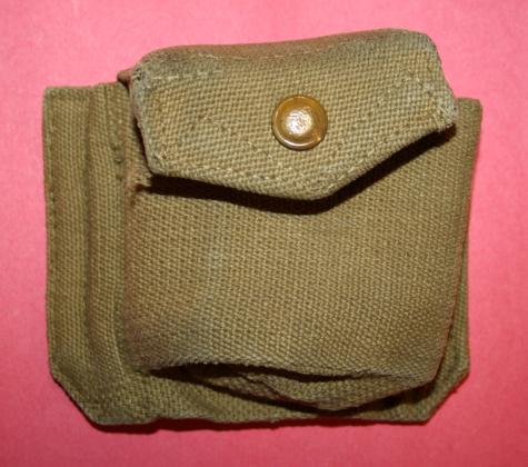 P37 British Revolver Ammunition Pouch - MEC 1940.