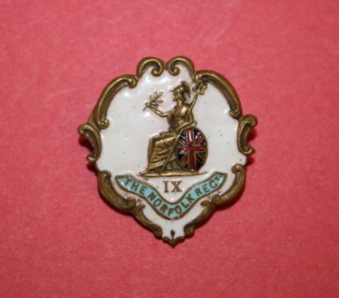 WW1  The Norfolk Regiment (IX Regt of Foot) Sweetheart Pin