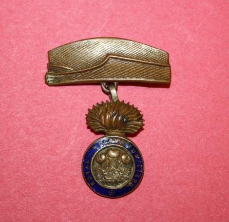 WW2 Royal Welsh Fusileers Sweetheart Pin