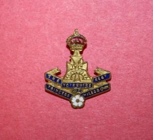 WW2 The Yorkshire Regiment Princess of Wales Own Sweetheart Pin