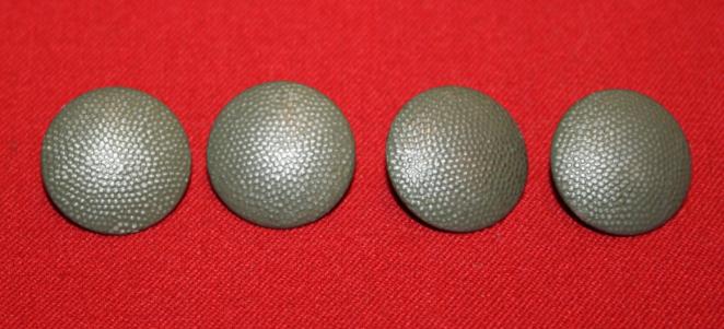 WW2 German Tunic Buttons - Lot of 4
